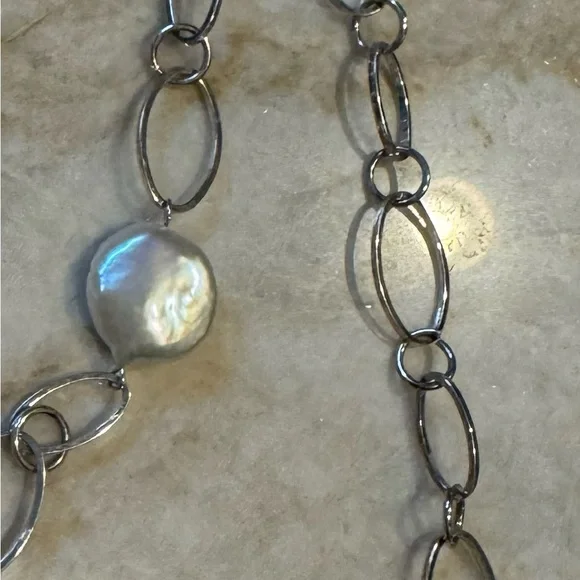 Freshwater Pearl Station Silver Chain Necklace - White - Picture 4 of 5